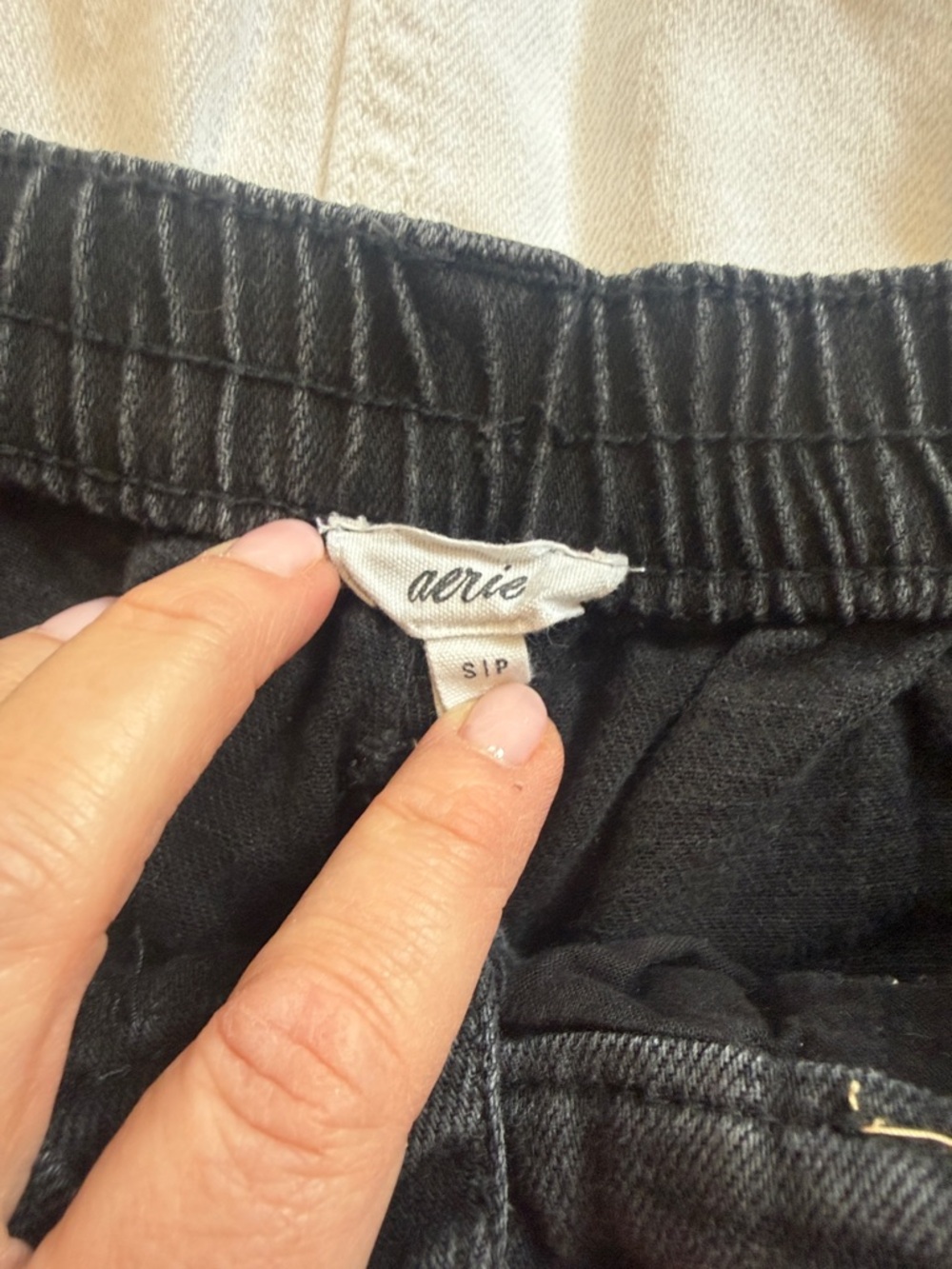 Aerie Women’s Distressed Frayed Hem Shorts - Black and White Size- Small - Picture 6 of 8